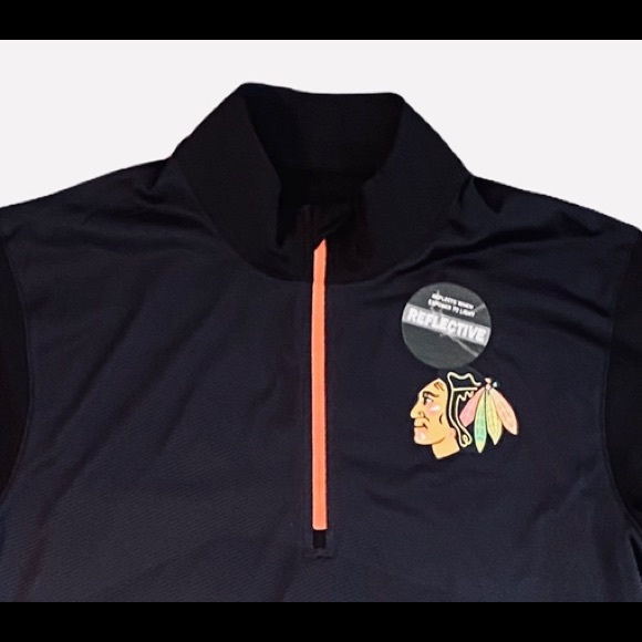 *SOLD* New Majestic Cool Base Chicago Blackhawks Shirt - Picture 2 of 6
